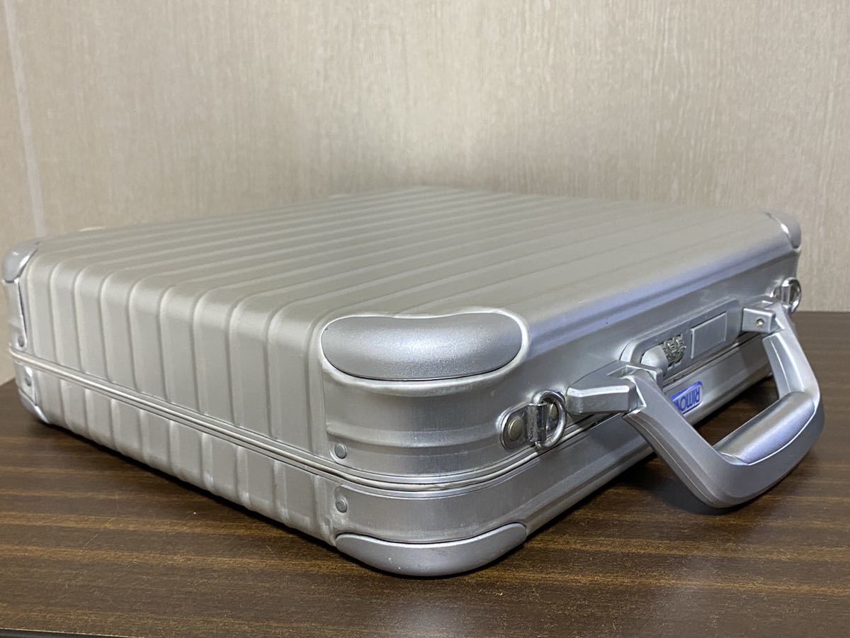RIMOWA リモワ 905.09 トパーズ ダイヤルロック付き アタッシュケース