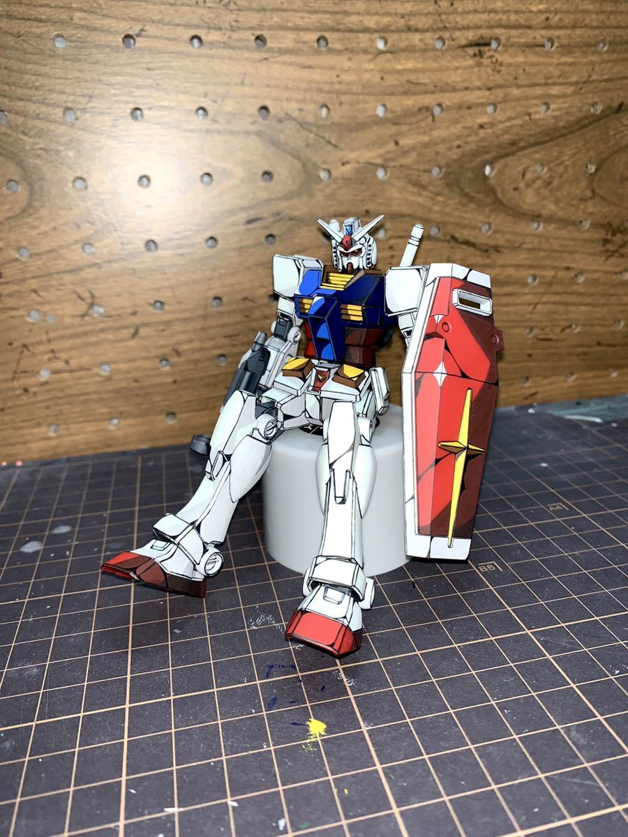 完成品 EG RX-78-2 ガンダム 塗装改修済み イラスト風模型 完成品 EG RX-78-2 ガンダム 塗装改修済み イラスト風模型