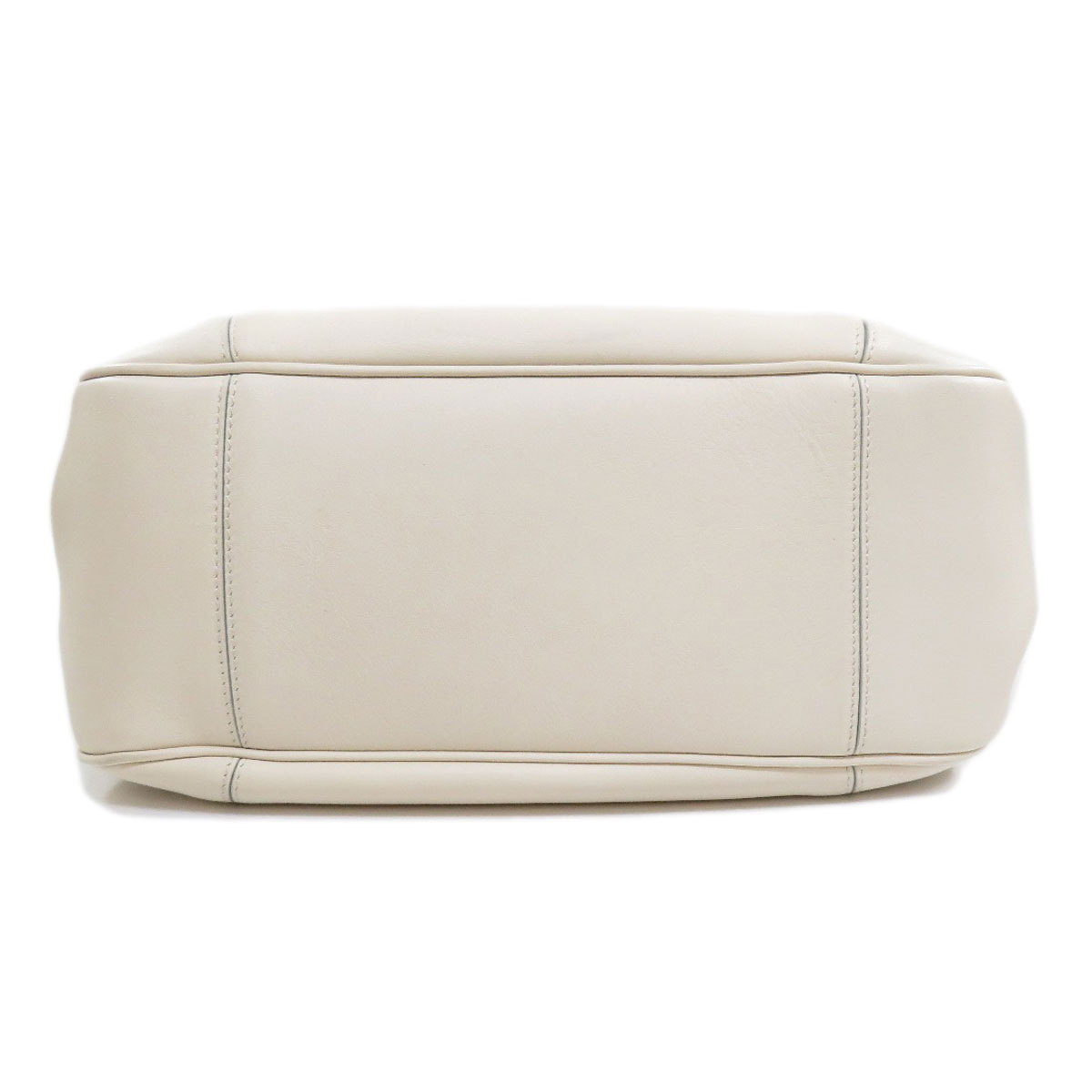 Salvatore Ferragamo サルヴァトーレフェラガモ ロゴモチーフ Salvatore Ferragamo サルヴァトーレフェラガモ ロゴモチーフ