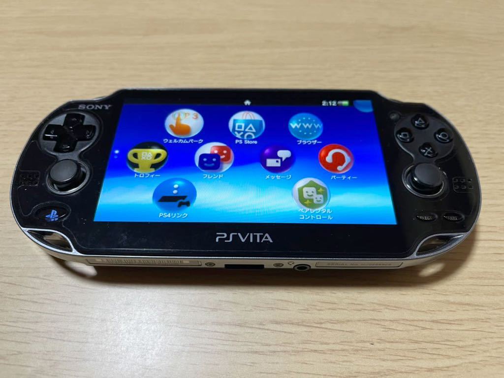 美品】SONY PlayStation Vita Wi-Fiモデル PCH-1000 クリスタル