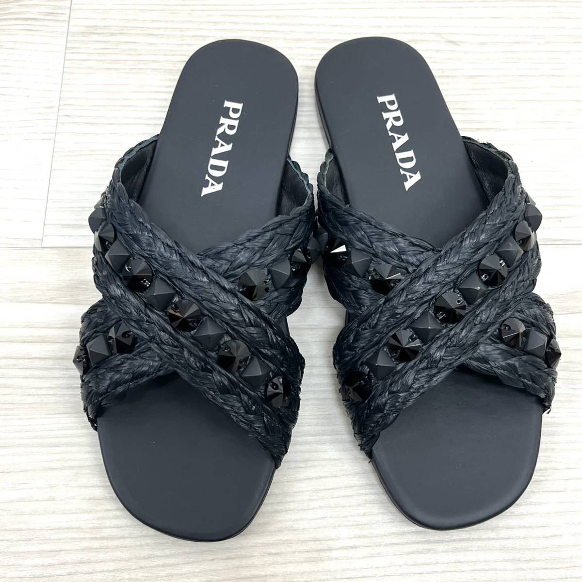 新品未使用 箱保存袋付き PRADA プラダ スタッズ 編み込みデザイン