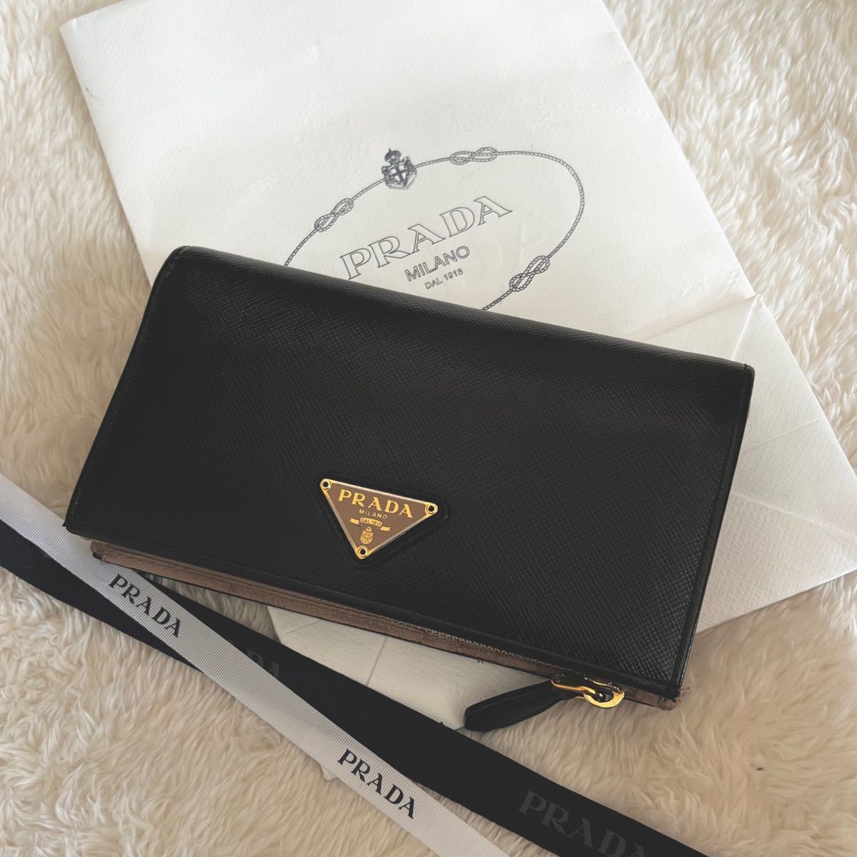 美品 PRADA プラダ 2つ折り財布（¥13,600） dofeli.com