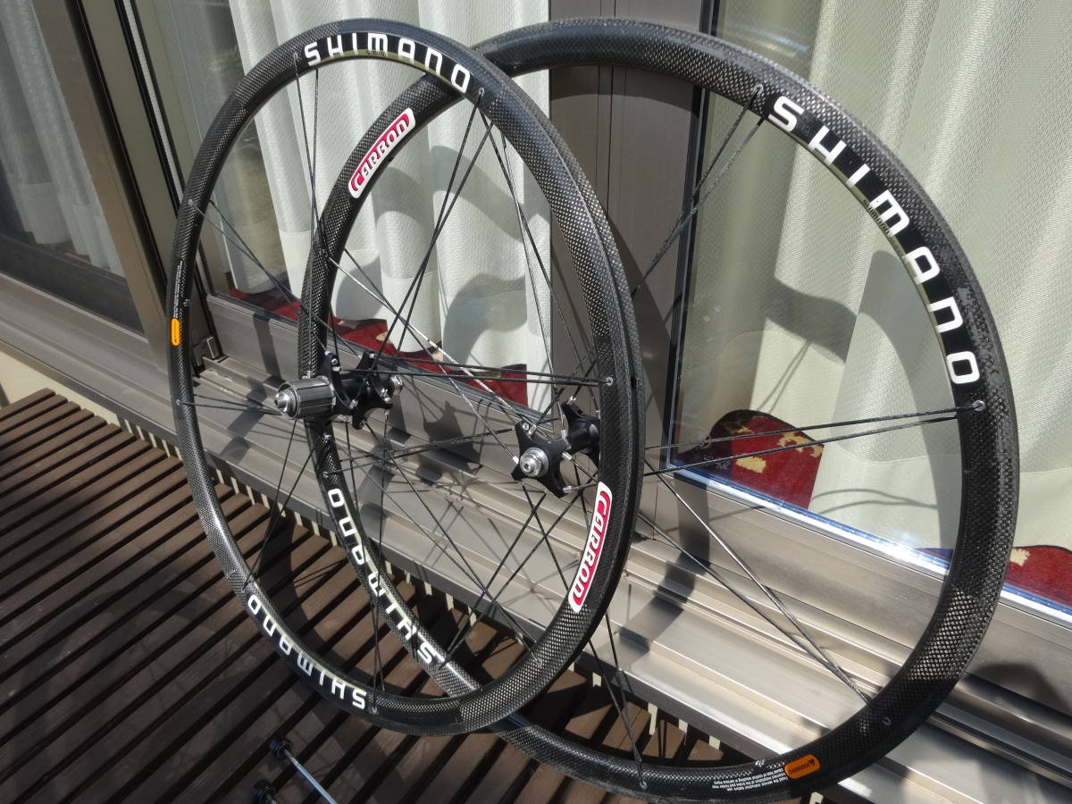 DURA ACE WH-7700 チューブラーカーボンホイール F100,R130 振れ DURA ACE WH-7700 チューブラーカーボンホイール F100,R130 振れ