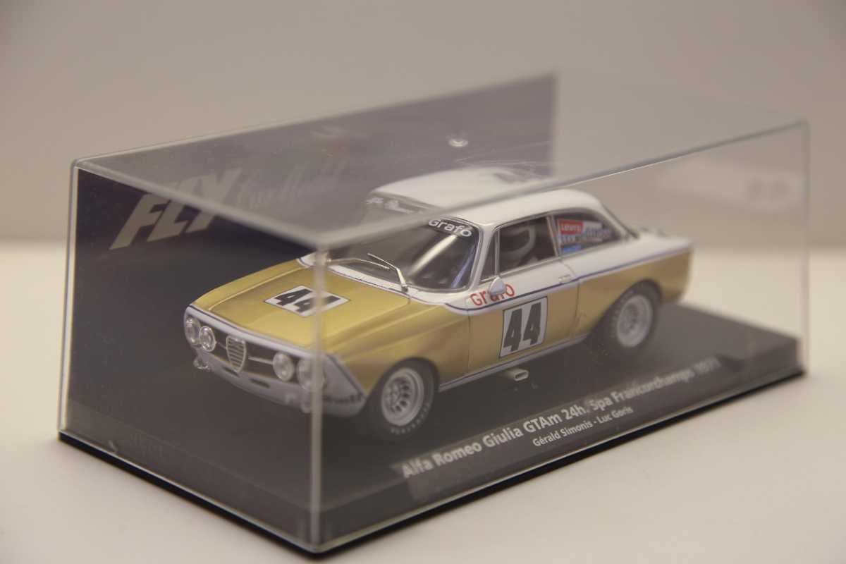 値段が激安 Alfa Romeo Giulia GTAm 24h. 1971 スロットカー abamedyc.com