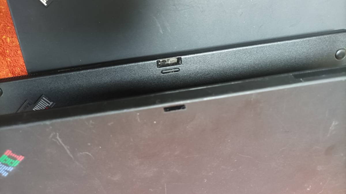 ジャンク【ThinkPad X61 Tablet】2台セット / 1台動作確認済 / IBMロゴ / Core 2 Duo L7500 / 4GB / SSD120GB / Win 10 Pro / ACアダプター_画像4