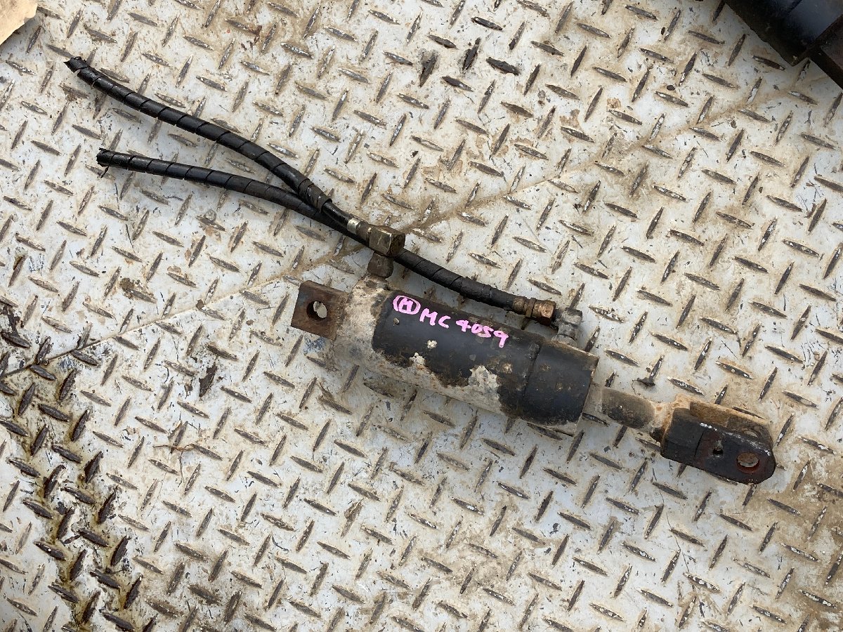 コンバイン 三菱 MC405G モンロー シリンダー