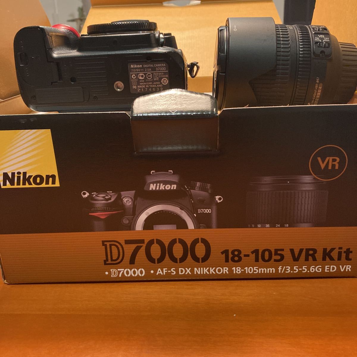 ショッピング最安 D7000 18-105 VR レンズキット　リモコン付き デジタルカメラ