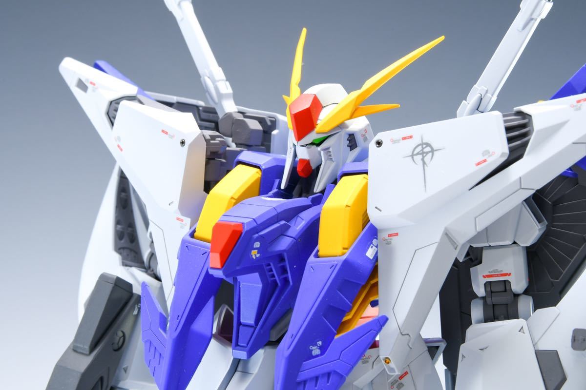 HGUC クスィーガンダム小説版塗装完成品-