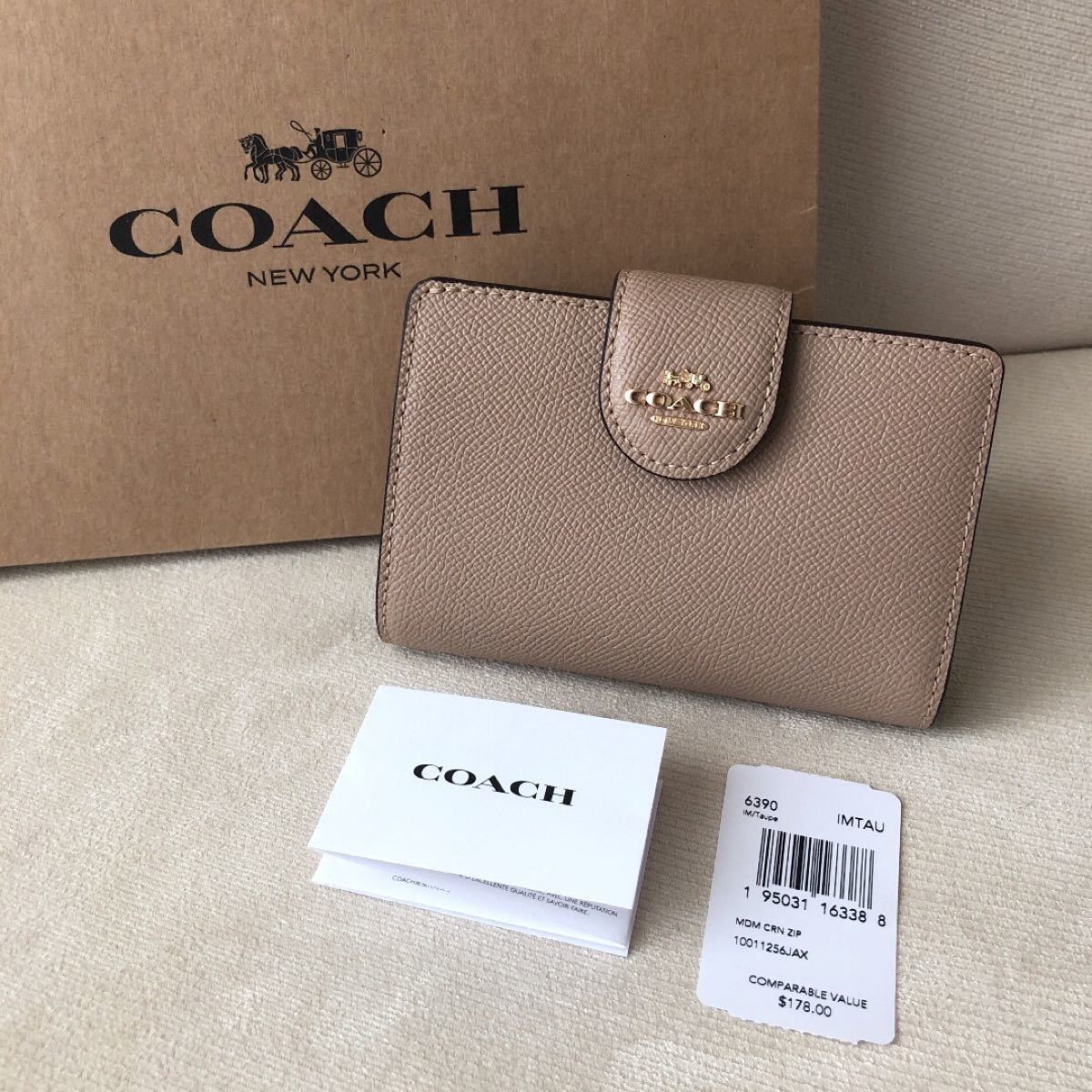 新品 COACH コーチ 定価44 000円 二つ折り財布 ベージュ TAUPE