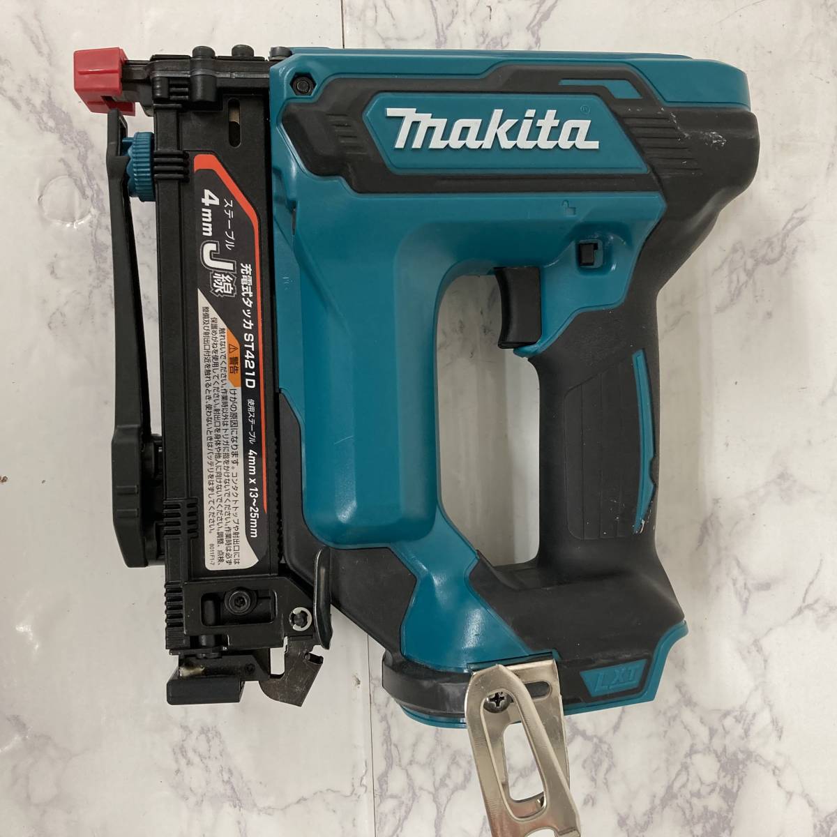 超特価SALE開催! 超美品 マキタ 18V充電式タッカ ST421DZK 豪華おまけ