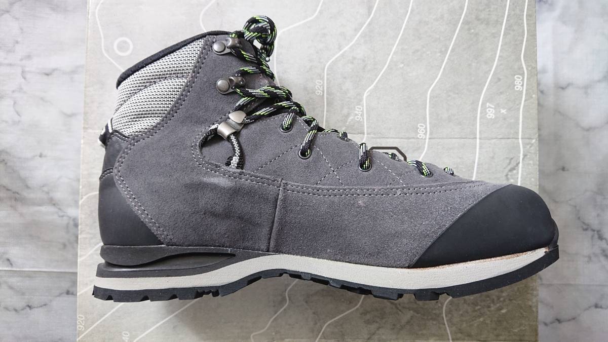 LOWA/Made in ITALY/Dead Stock/GORE-TEX/US8/JPN26.0cm/ローバ/トレッキングシューズ/ビブラムソール/イタリア製/新品未使用/送料無料