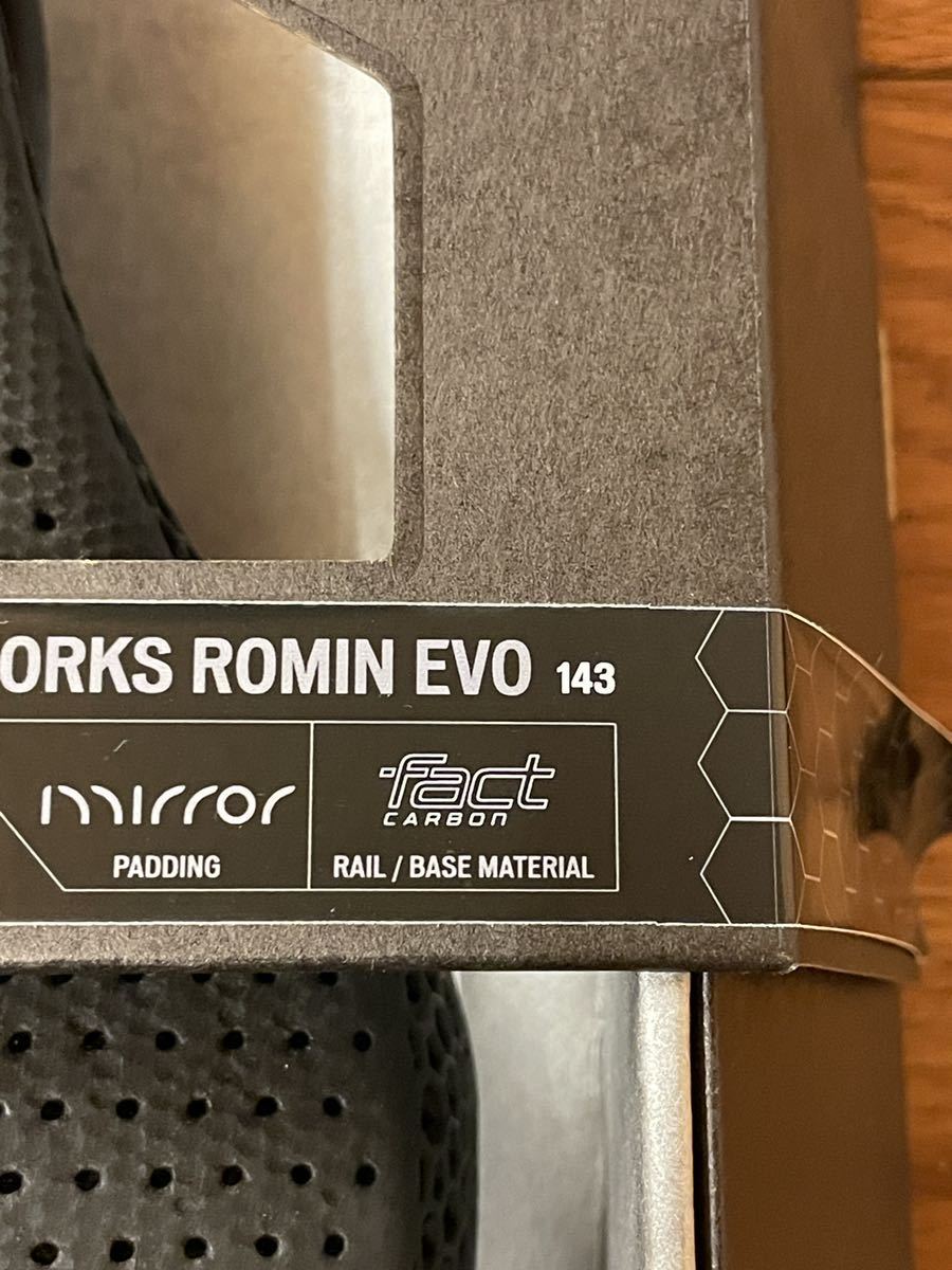 新品 スペシャライズド specialized ローミン エボ ウィズ ミラーS-Works Romin EVO with Mirror サドル 143mm ラスト1個