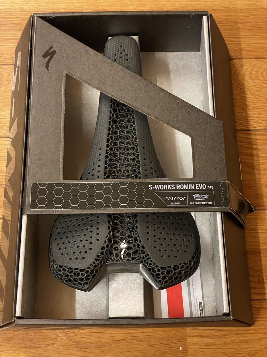 新品 スペシャライズド specialized ローミン エボ ウィズ ミラーS-Works Romin EVO with Mirror サドル 143mm ラスト1個