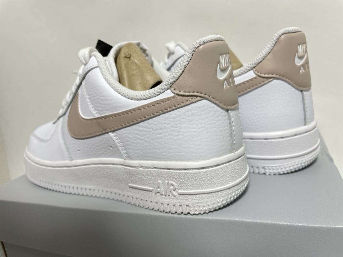 送料無料】【新品】24㎝ NIKE WMNS AIR FORCE 1 '07 ナイキ ウィメンズ