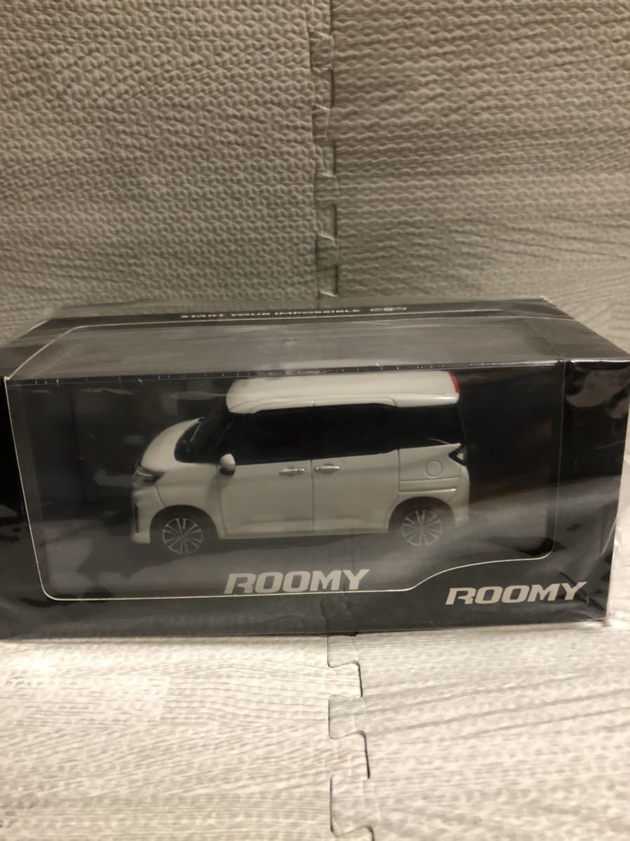 1/30 トヨタ 新型ルーミー ROOMY 後期 カラーサンプル 非売品 ミニカー 