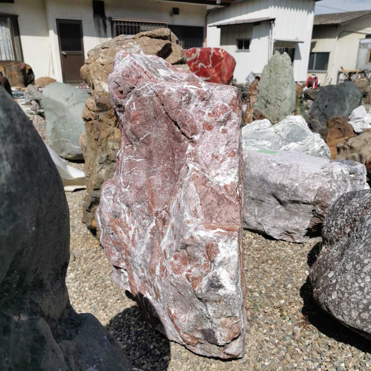 Yahoo!オークション - 北海道産鎧石200キロ 庭石鑑賞石石盆石 Yahoo!オークション - 北海道産鎧石200キロ 庭石鑑賞石石盆石