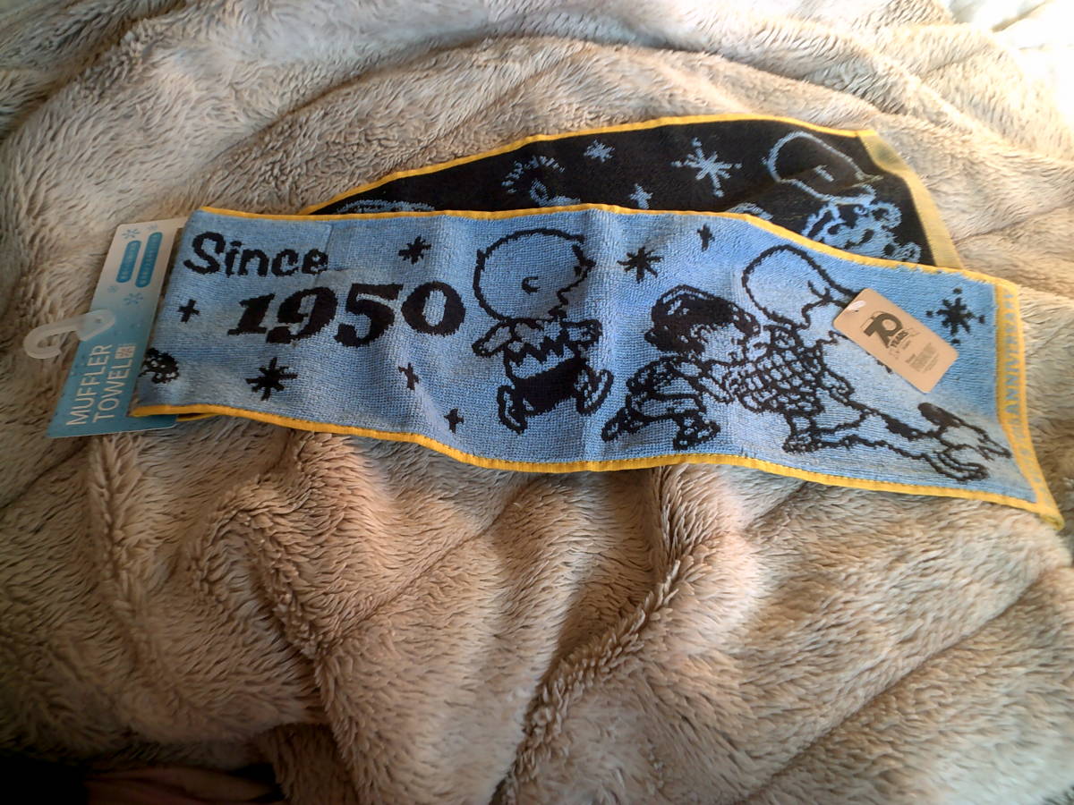 **PEANUTS 70th ANNIVERSSARY Snoopy towel muffler ( cooling agent with pocket ) blue & yellow new goods **