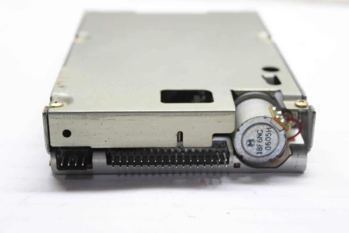 ジャンク ミツミ D357B 3.5インチ 2DD フロッピーディスクドライブ MSX2+ HB-F1XDJ取り外し MITSUMI FDD_画像4