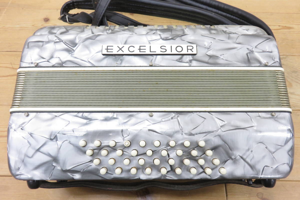 06395 新401-001 アコーディオン ① EXCELSIOR No.536 鍵盤式 エキセル