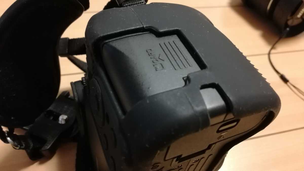 Nikon ニコン D5100 デジタル一眼 カメラ 18-55mm 3.5-5.6 Nikon ニコン D5100 デジタル一眼 カメラ 18-55mm 3.5-5.6