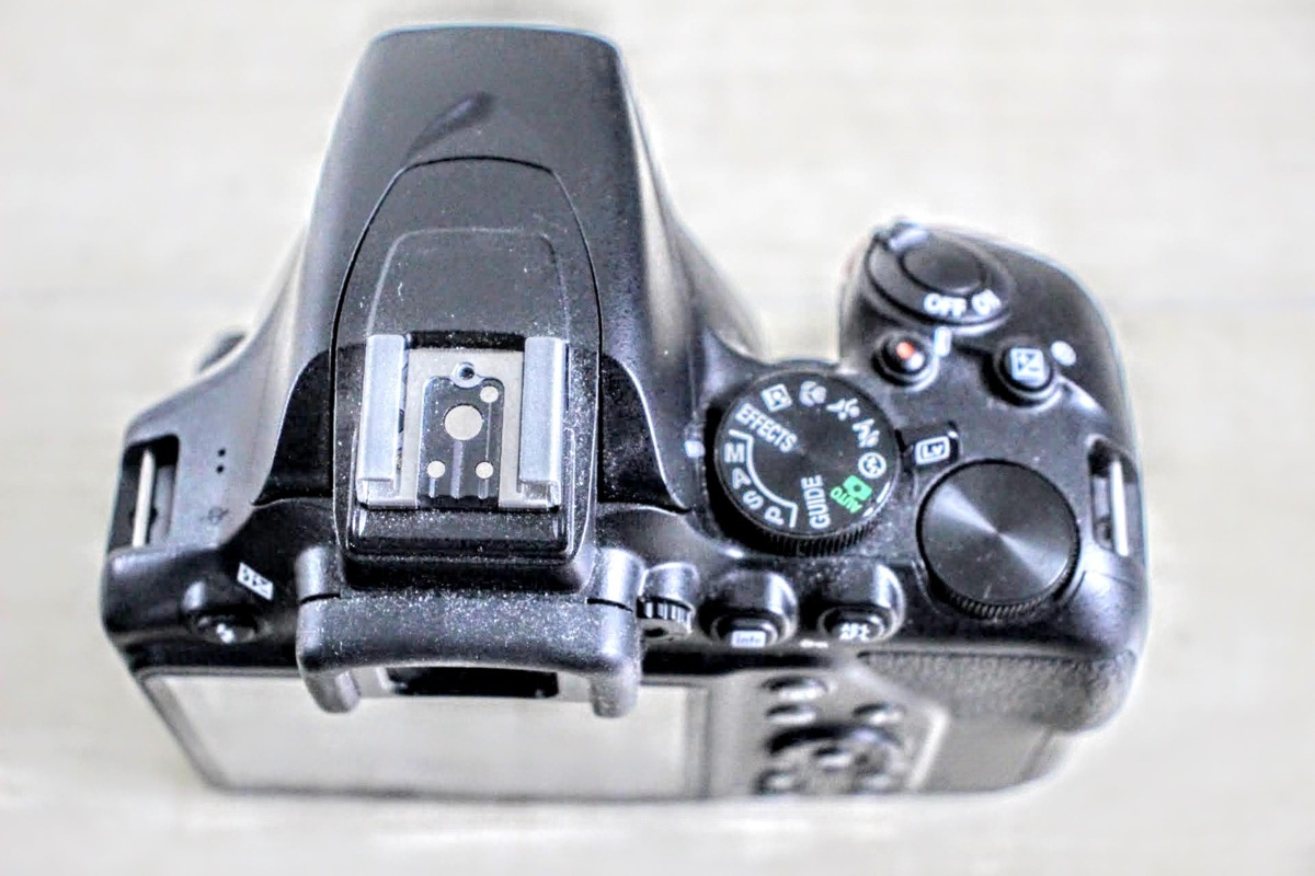 No.1587　NIKON　D3500　ニコン　DXフォーマットデジタル一眼レフカメラ　レンズ（AF-P NIKKOR 18-55㎜1:3.5-5.6G・70-300㎜）備品付属_画像6