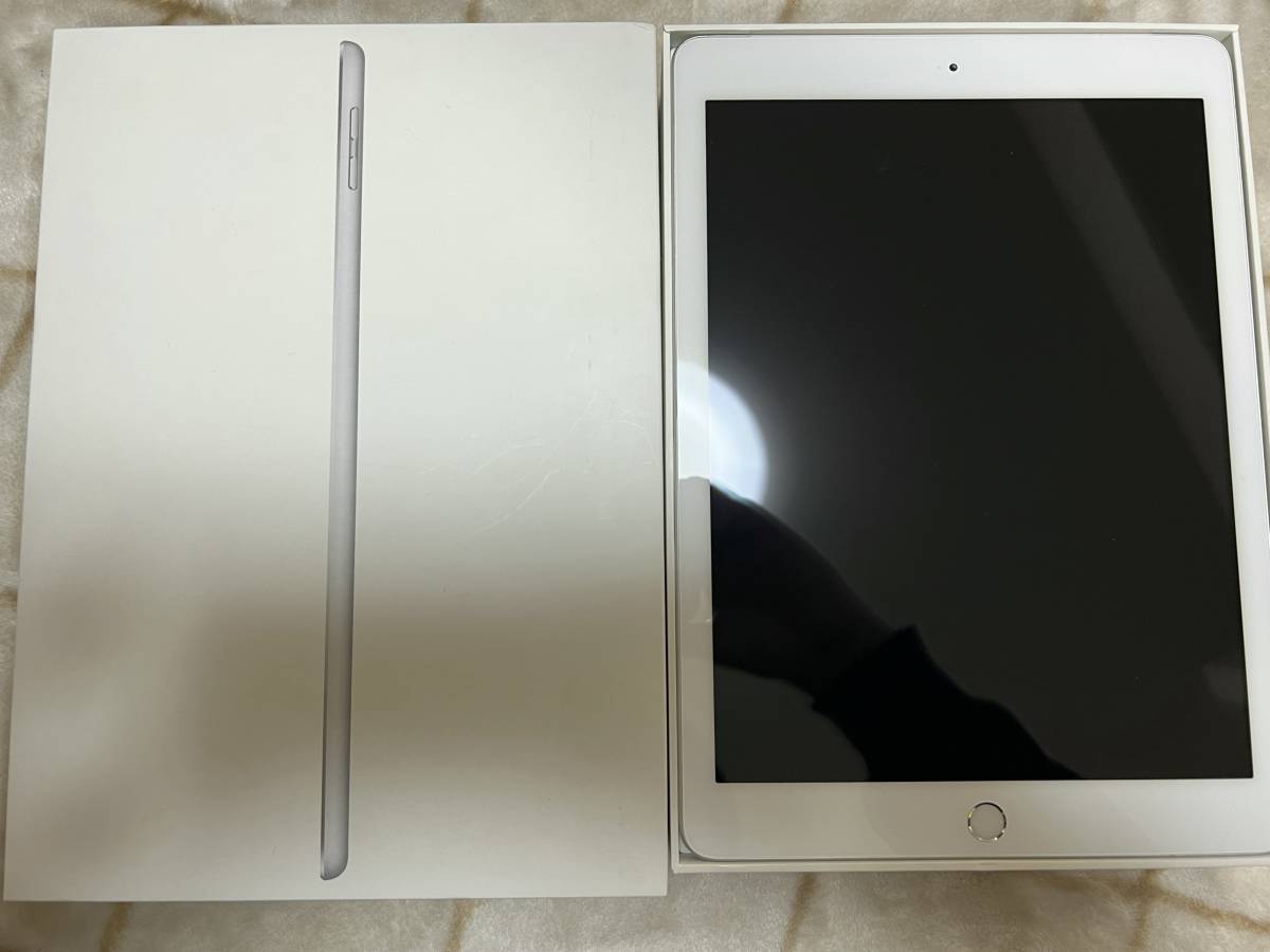 最低価格の 【最終値下げ】apple iPad 第6世代 Wi-Fiモデル32GB 
