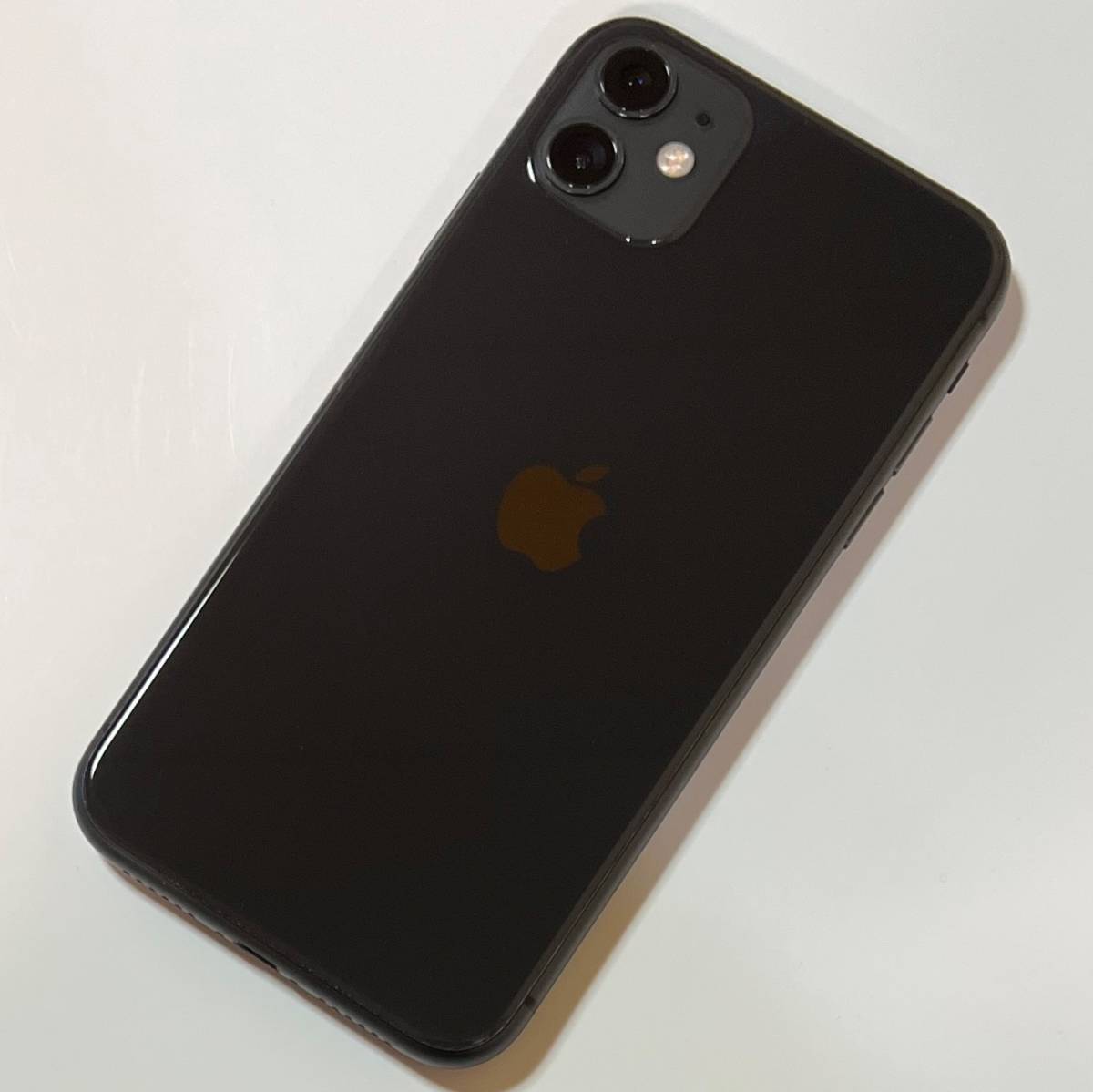 美品) SIMフリー iPhone 11 ブラック 128GB MWM02J/A バッテリー最大