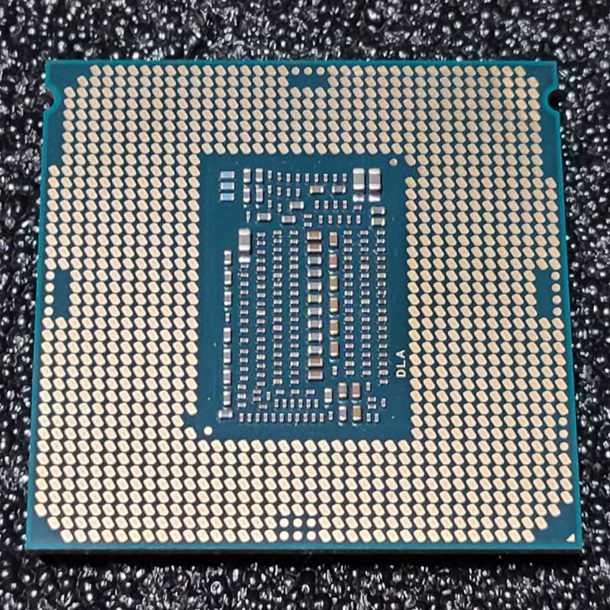 CPU Intel Core i7 9700 3 0GHz PCパーツ インテル 動作確認済み CPU Intel Core i7 9700 3 0GHz PCパーツ インテル 動作確認済み