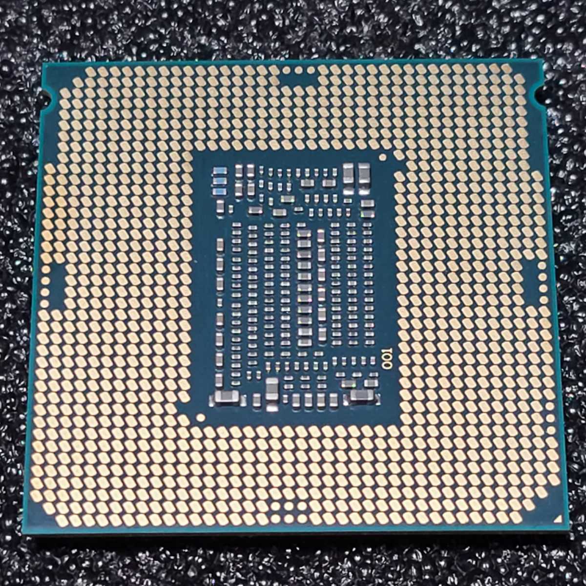 CPU Intel Core i5 8500 3.0GHz PCパーツ インテル 動作確認済み CPU Intel Core i5 8500 3.0GHz PCパーツ インテル 動作確認済み