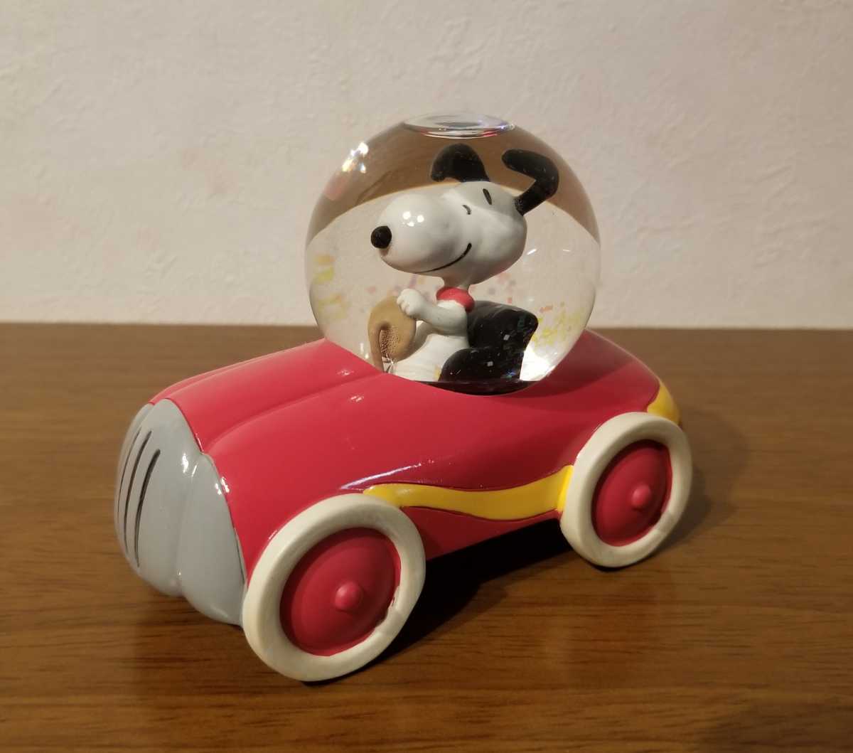 ホールマーク ピーナッツ スヌーピー 車 Water Glob Snoopy Car