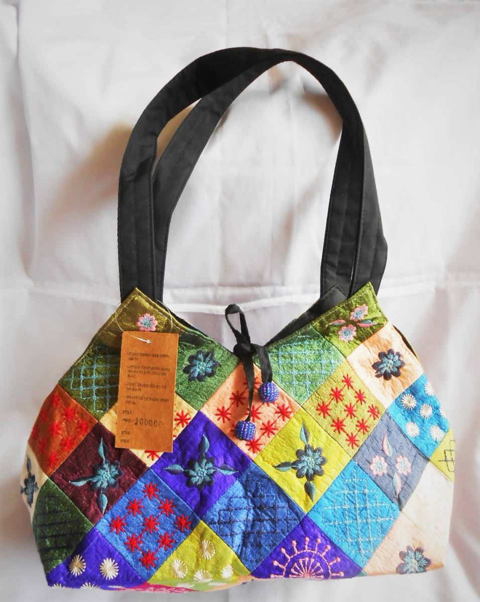 タグ付 韓国 刺繍 布 シルク カラフル パッチワーク トートバッグ 花 お弁当入れ 10万ウォン トートバッグ 売買されたオークション情報 Yahooの商品情報をアーカイブ公開 オークファン Aucfan Com タグ付 韓国 刺繍 布 シルク カラフル パッチワーク トートバッグ 花 お弁当入れ 10万ウォン トートバッグ 売買されたオークション情報 Yahooの商品情報をアーカイブ公開 オークファン Aucfan Com