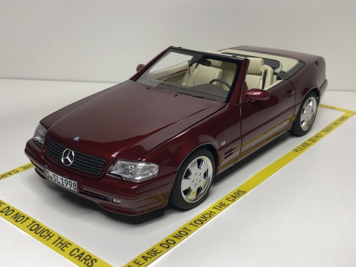 norev 1/18 Mercedes Benz 500 SL (R129) 1998-2001 amber red　メルセデス　ベンツ　ノレブ　ディーラー限定モデル