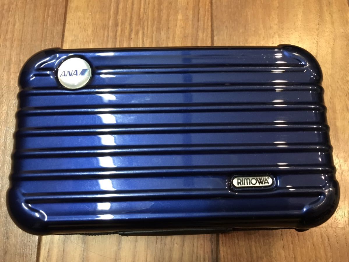 新品未使用☆リモワ RIMOWA ファーストクラス アメニティ ポーチ 紺 