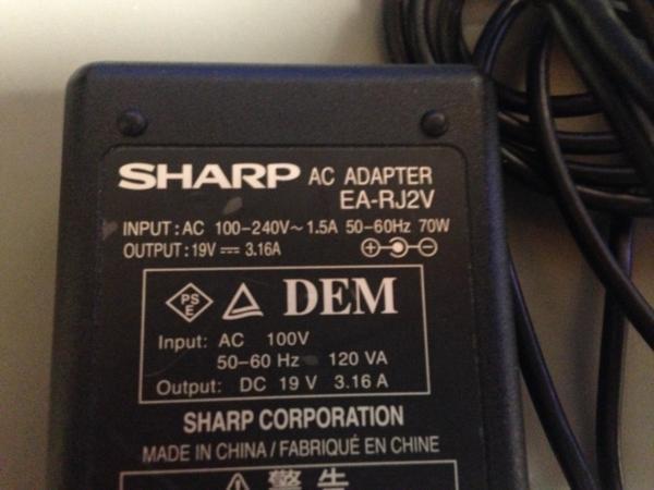 SHARP AC adaptor EA-RJ2V 19V 3.16A