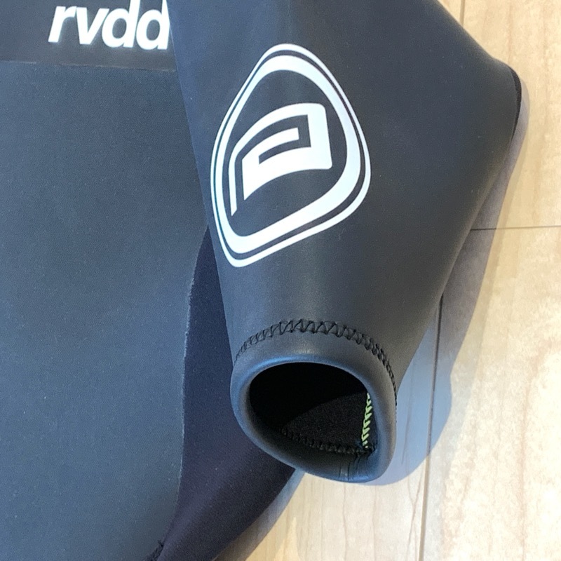 REVERSAL リバーサル□送料込□rvddw ウェットスーツ 3mm×2mm 黒 REVERSAL リバーサル□送料込□rvddw ウェットスーツ 3mm×2mm 黒