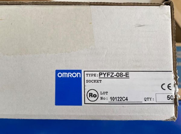 翌日発送！ 50個入りセット 新品 OMRON オムロン PYFZ-08-E リレー用
