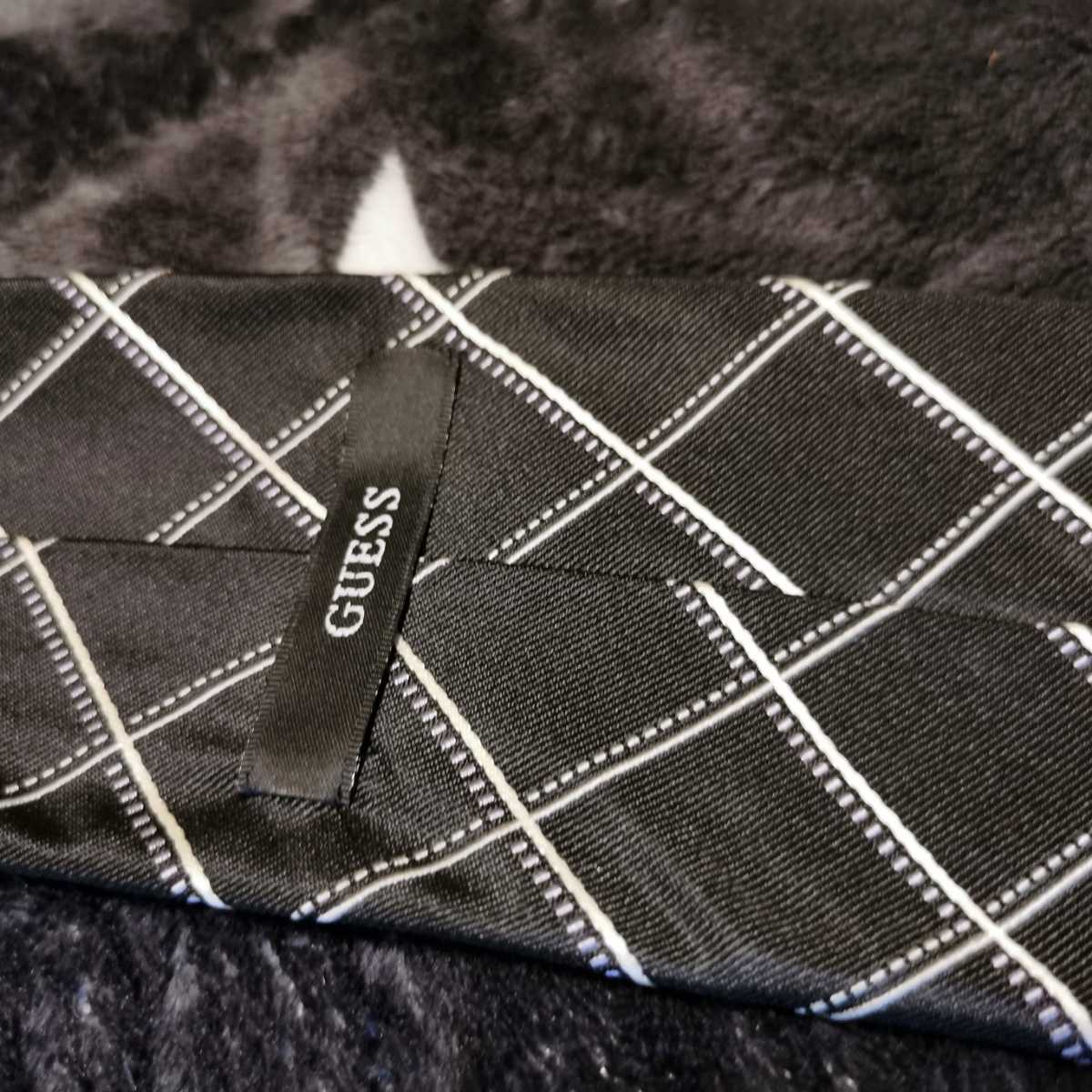 美品 ネクタイ Guess 黒 チェック 日本製 シルク ブランドネクタイ スクウェア 紳士用 メンズ_画像4