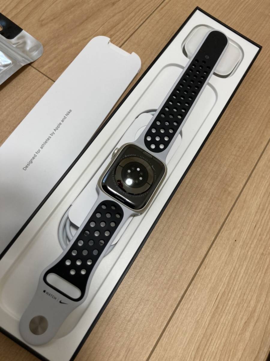 アップルウォッチ☆Apple Watch Nike Series 7 （GPSモデル）- 45mm