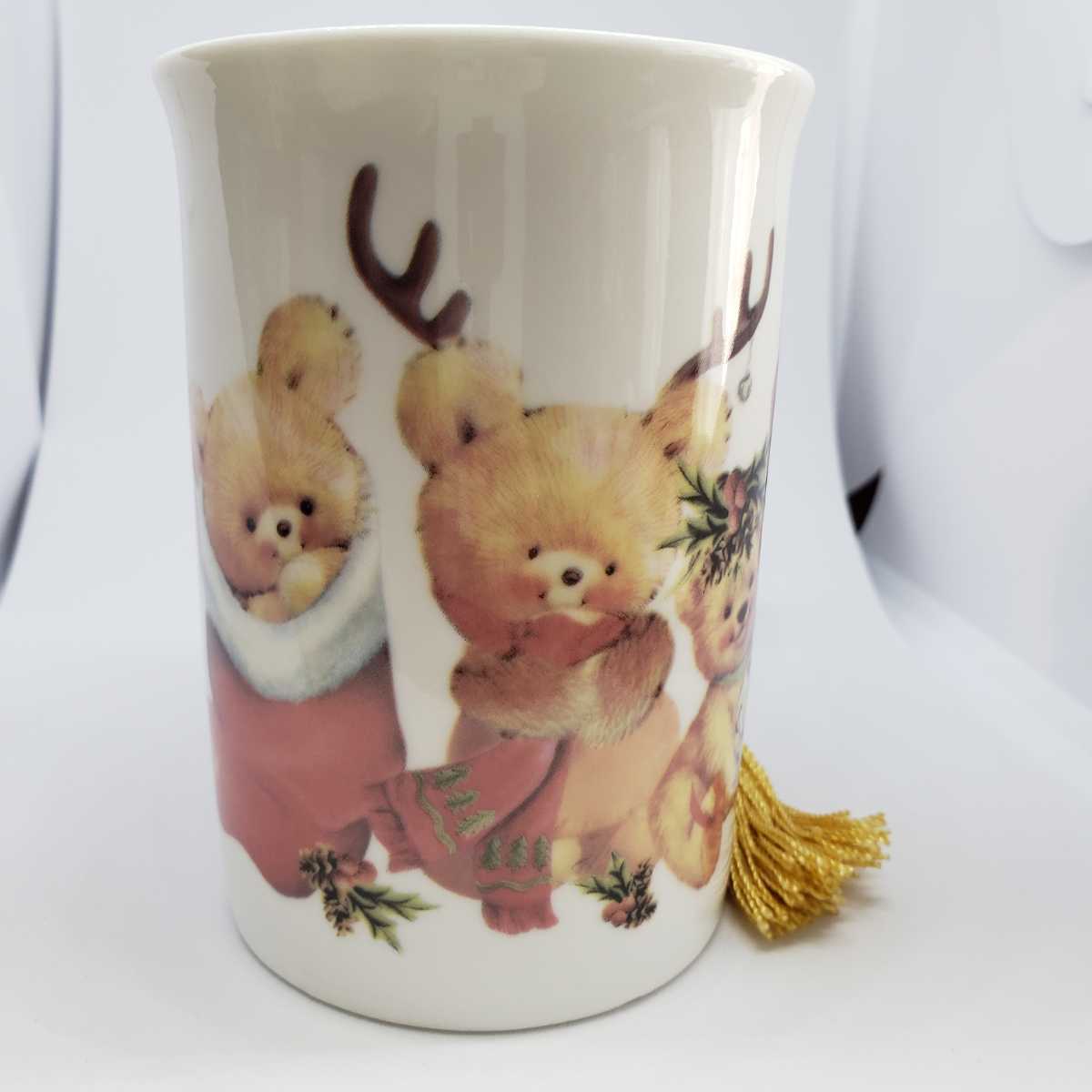 送料無料☆匿名配送☆テディベア柄 コーヒーカップ ティーカップ かわいい 箱 くま 熊 白 オシャレ レトロ サンタ クリスマス 新品 t
