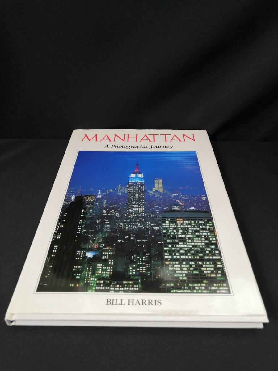 中古 送料込 Manhattan: A 最大61%OFFクーポン Photographic Journey 発行日 1993年 N3-058  Crescent 出版社