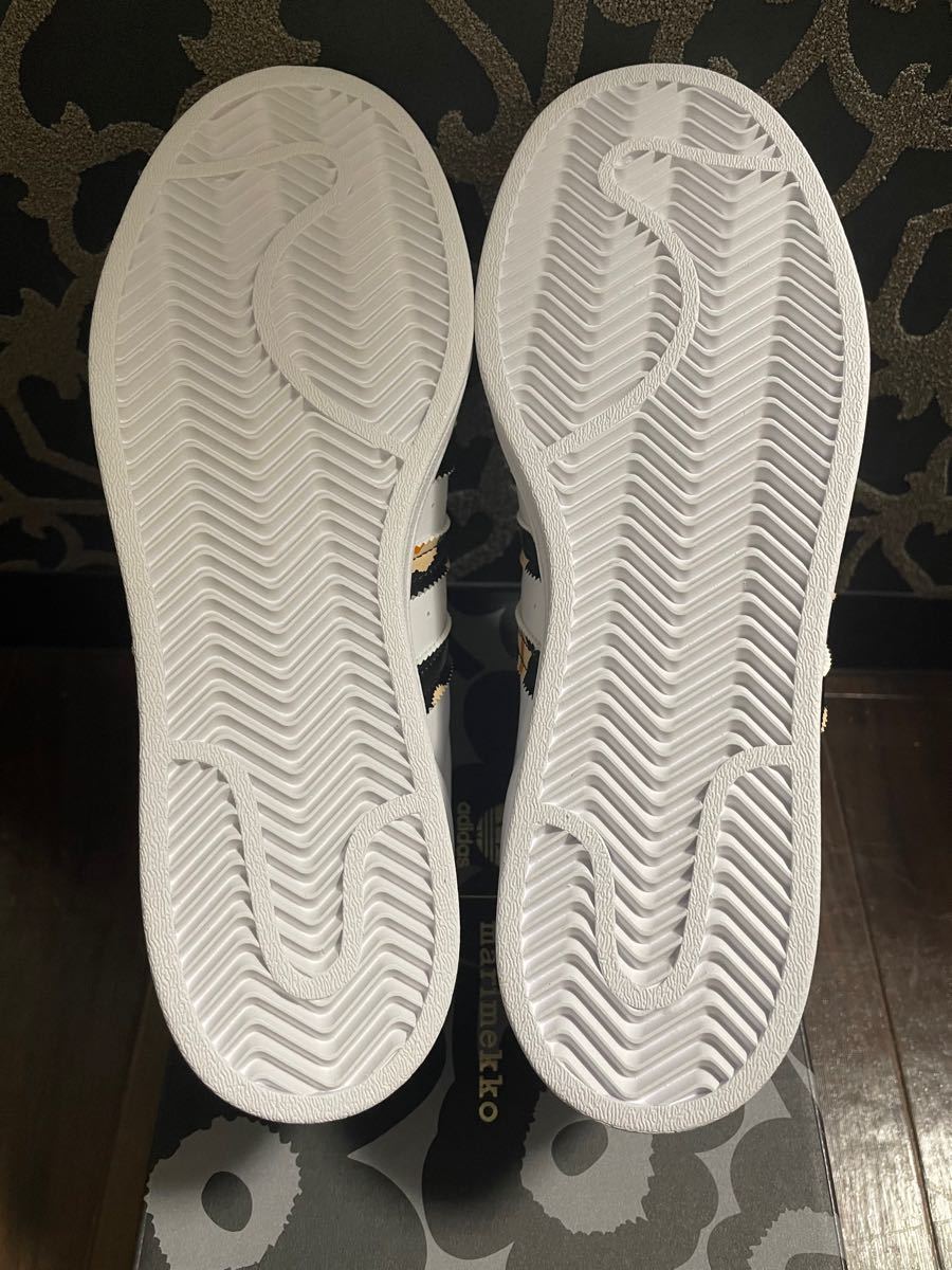 新品 adidas マリメッコ スニーカー スーパースター 箱付き 24 5