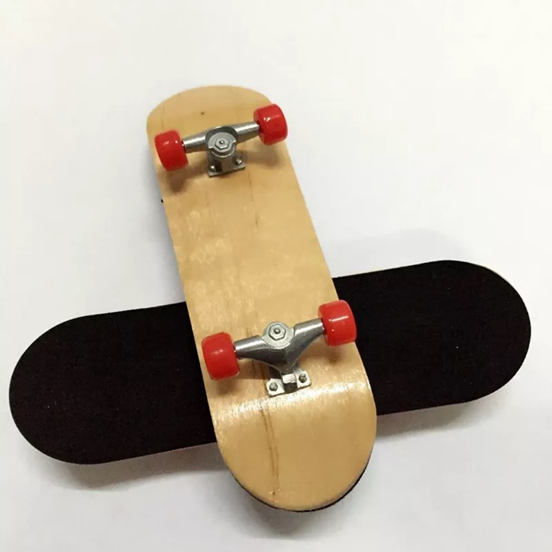【特選】《カラー選択》木製フィンガースケートボード,子供のためのミニおもちゃ_画像2