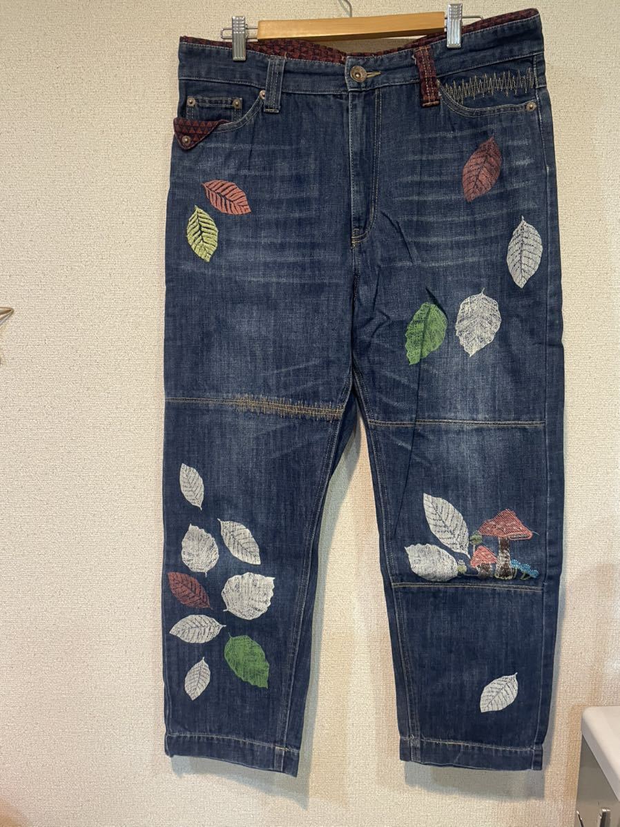 ! As Know As o Ora kaas know as olaca lady's large size Denim ji- bread jeans leaf .... . embroidery paint USED!