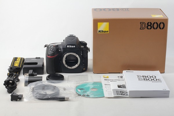 ◇ほぼ未使用◇ニコン NIKON D800 ボディ 僅か372ショット 付属品完備