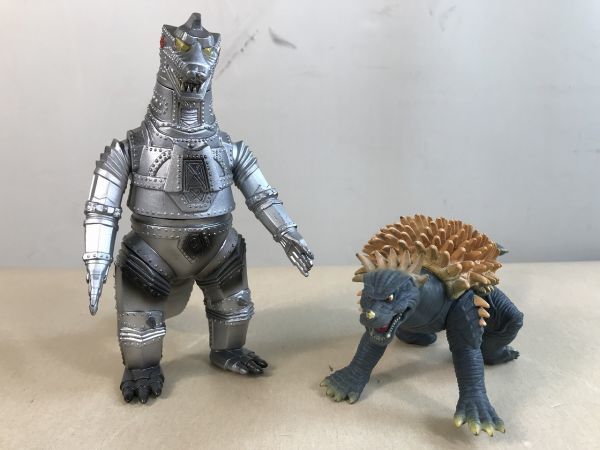 女性が喜ぶ♪ ゴジラ 1983年 硬質ソフビ プラタグ付き モスラ対ゴジラ