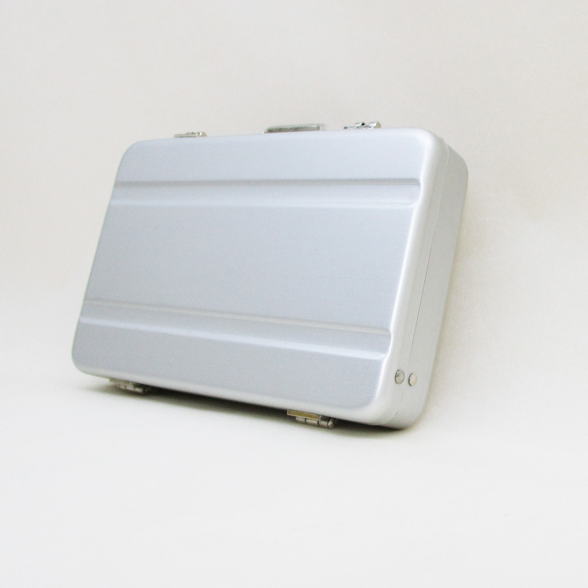 送料無料 シガレットケース タバコケース カードケース アルミ製ミニトランク型 A1010001（B）シングルライン 日本製 ウインドミル_画像3
