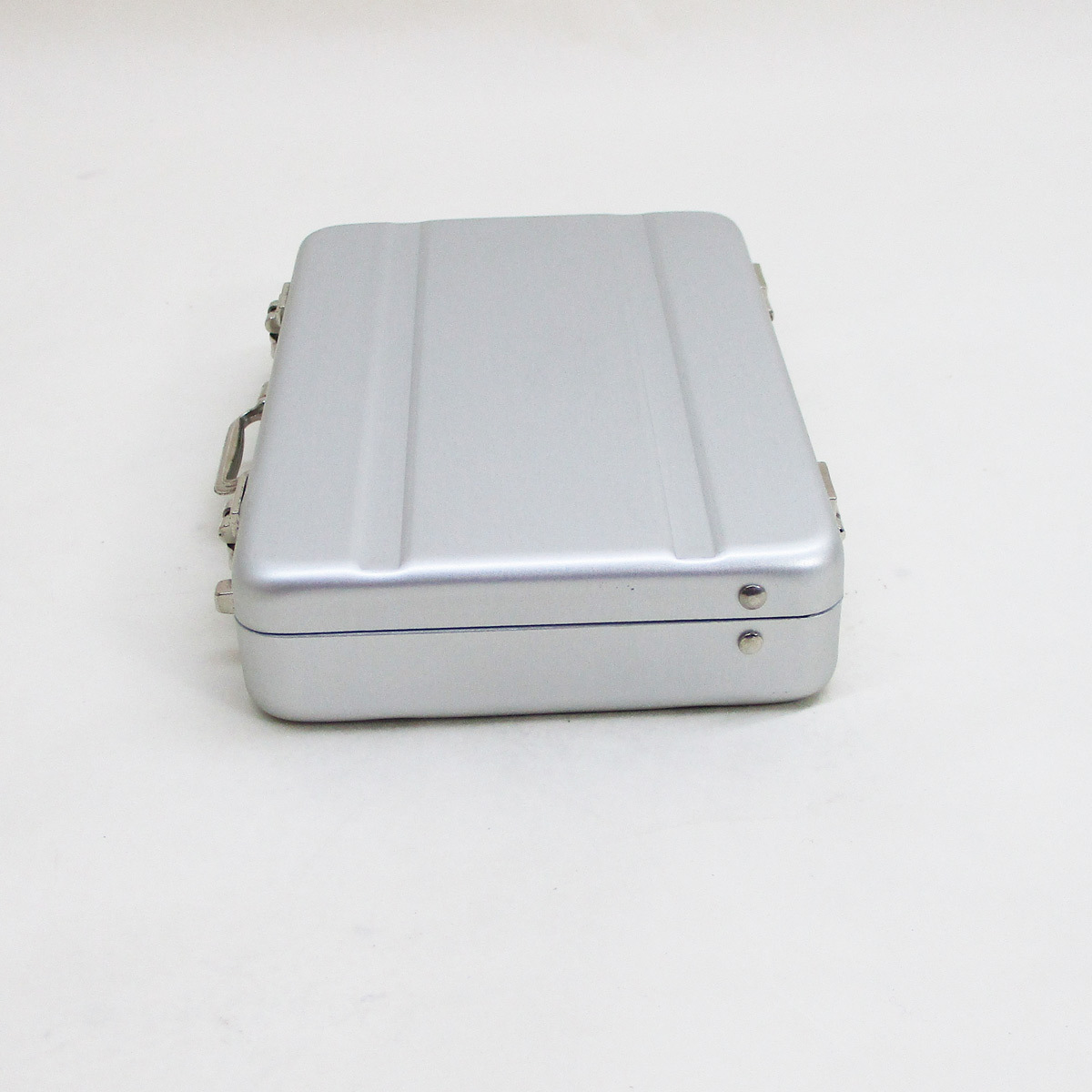 送料無料 シガレットケース タバコケース カードケース アルミ製ミニトランク型 A1010001（B）シングルライン 日本製 ウインドミル_画像5