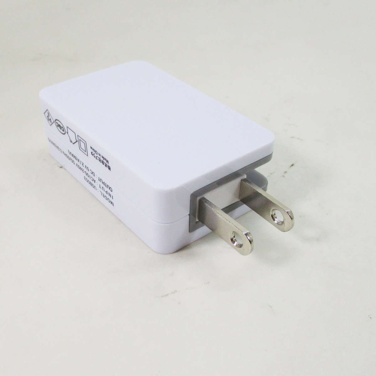 同梱可能 USB-ACアダプター 出力2.1A コンパクトUSB充電器 USB２ポートタイプ USB053ｘ１台_画像7