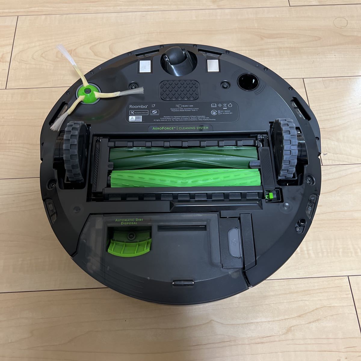 美品】ロボット掃除機 iRobot Roomba ルンバi7+