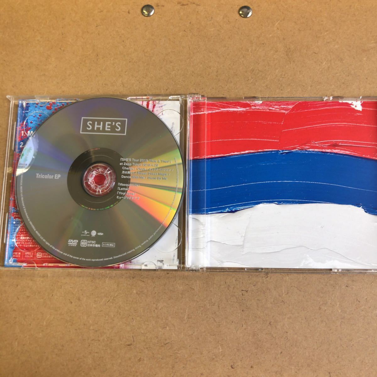 送料無料☆SHE'S『Tricolor EP』初回限定盤CD＋DVD44分収録☆美品☆260_画像3